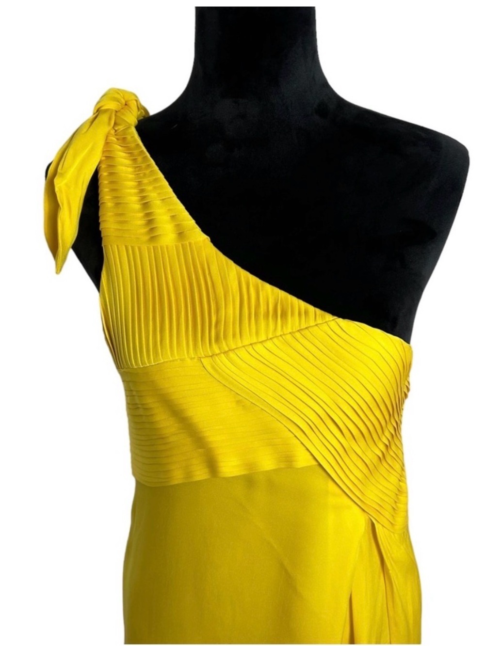 Alice + Olivia yellow one-shoulder mini Dress